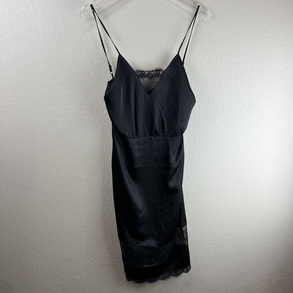 ❤️Lovers + Friends Black Midi Dress